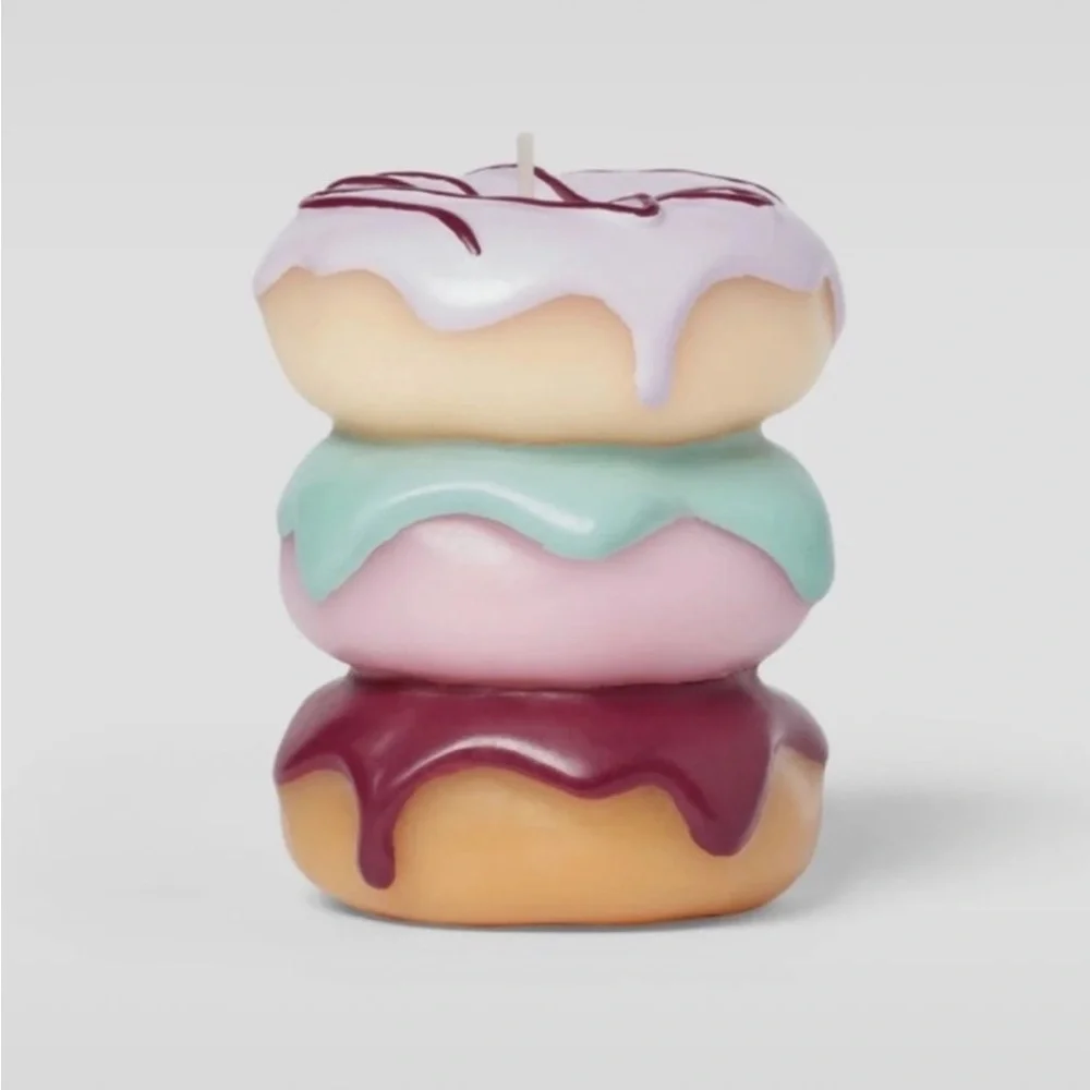 Donut shaped candle